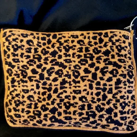 Chico's Animal Print Jacquard Ruana Shawl Sweater w/ Matching Bag | Size L/XL - Picture 8 of 11